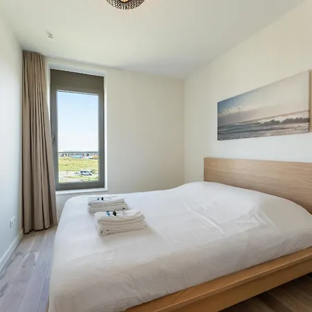 Lichtrijk En Ruim Met Zeezicht - 5p * Ostende