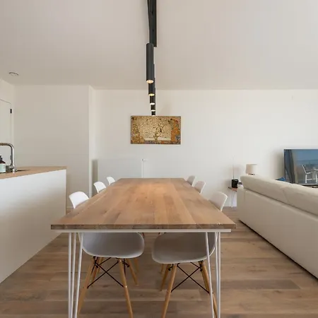 Apartment Lichtrijk En Ruim Met Zeezicht - 5p