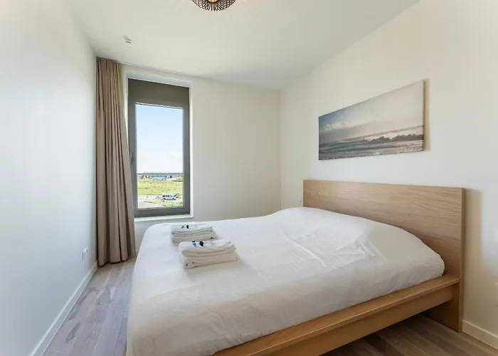 Lichtrijk En Ruim Met Zeezicht - 5p * Ostende