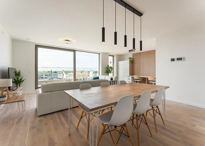 Lichtrijk En Ruim Met Zeezicht - 5p Appartement Ostende