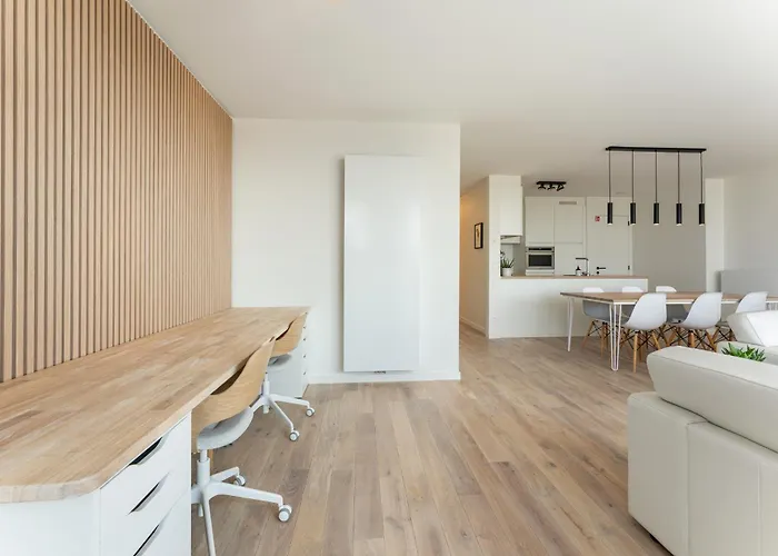 Lichtrijk En Ruim Met Zeezicht - 5p Appartement *